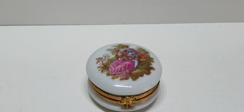 Vintage limoges pillendose - limoges,