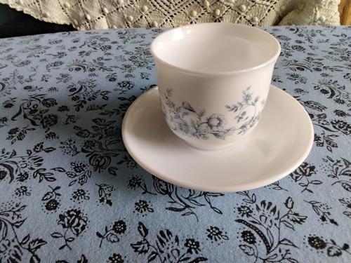 Tasse mit untertasse - untertasse, acopal